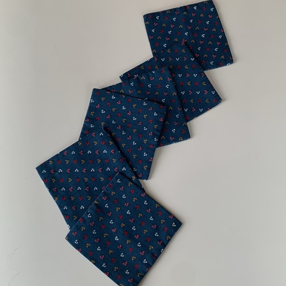 Set of 6 handmade denim blue cotton with petite floral print coasters 3”x3” - Picture 3 of 6